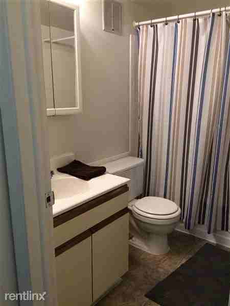 Golfside Lake Apartments - Photo 3 of 8