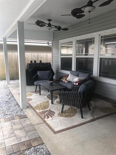 611 Lee St #1 - Photo 2 of 10