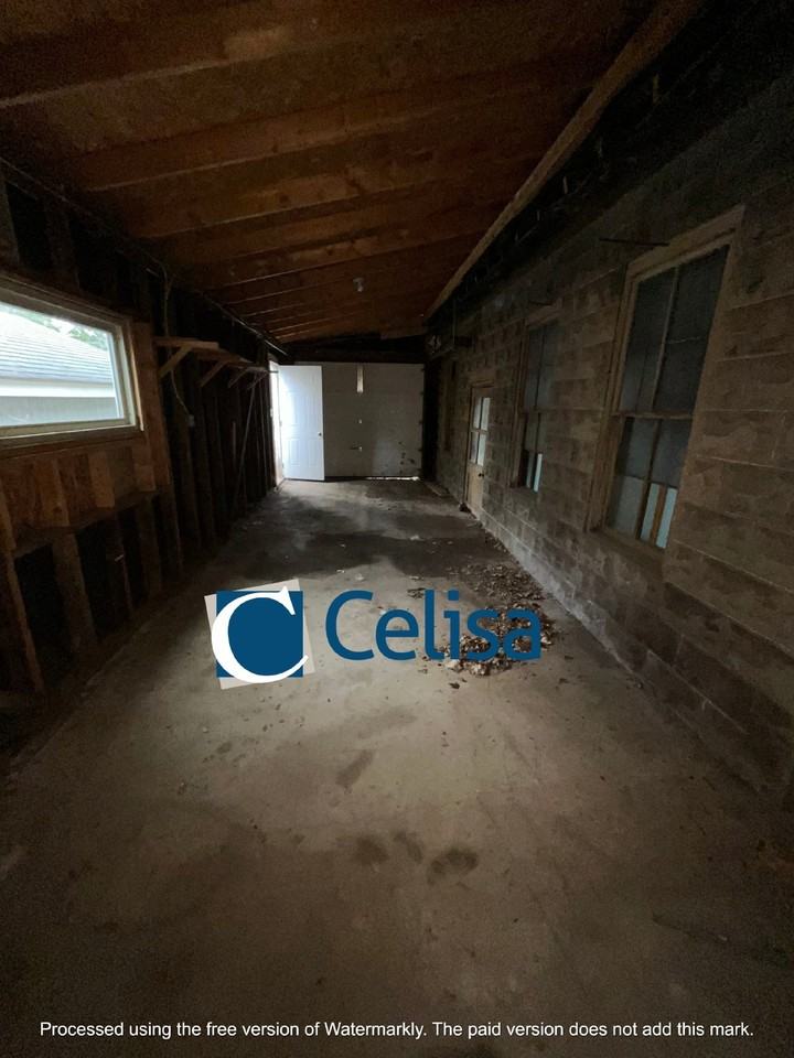 638 N 3rd St - Photo 3 of 5