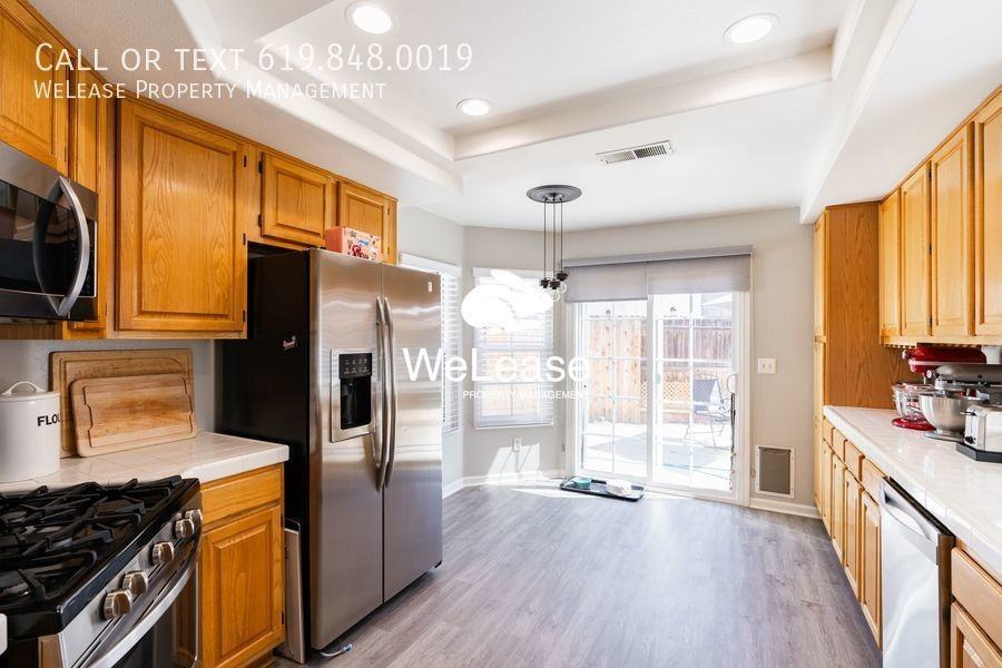 29906 Greens Ct - Photo 2 of 21