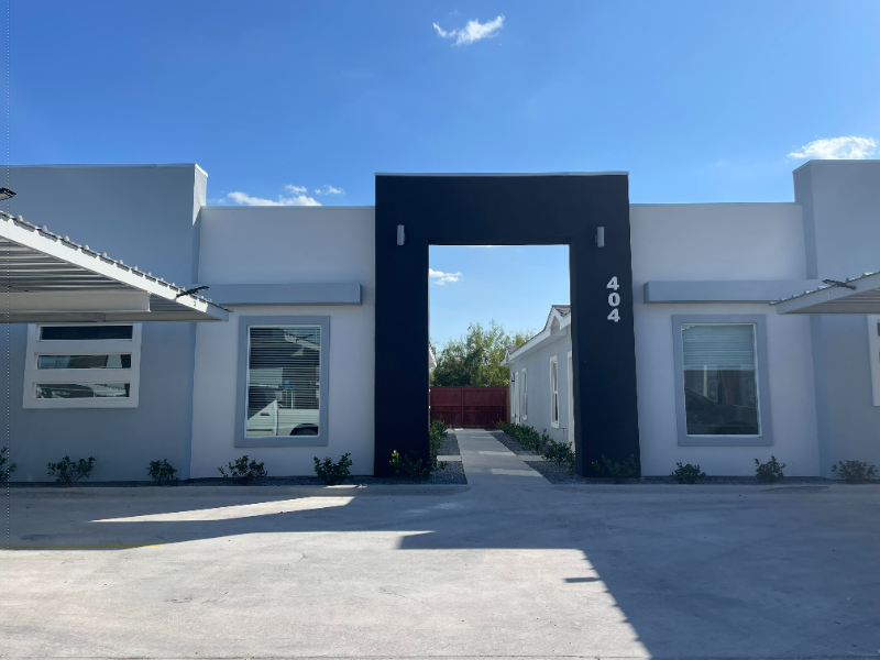 404 W Saint Helena Ave #4