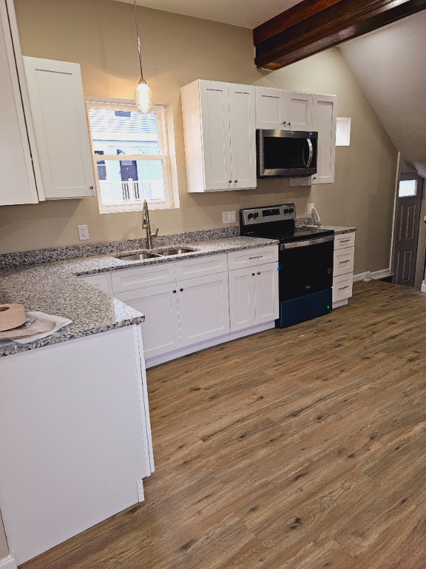 118 Chestnut St #1 - Photo 3 of 21