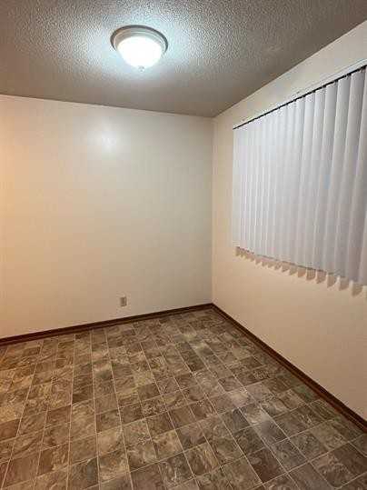 2532 T - Photo 3 of 7