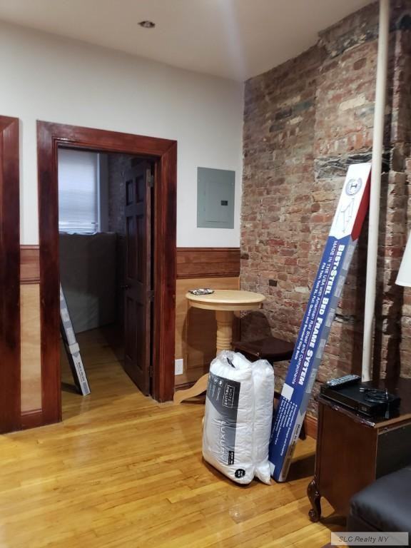 424 East 13th Street - Photo 6 of 7