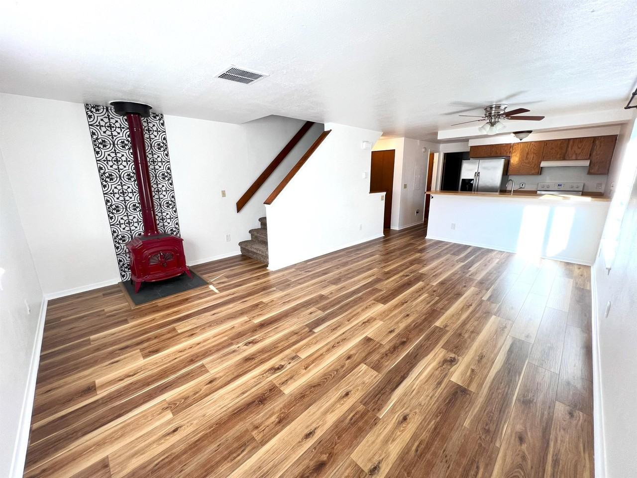 3316 Riverside Dr #1 - Photo 4 of 15