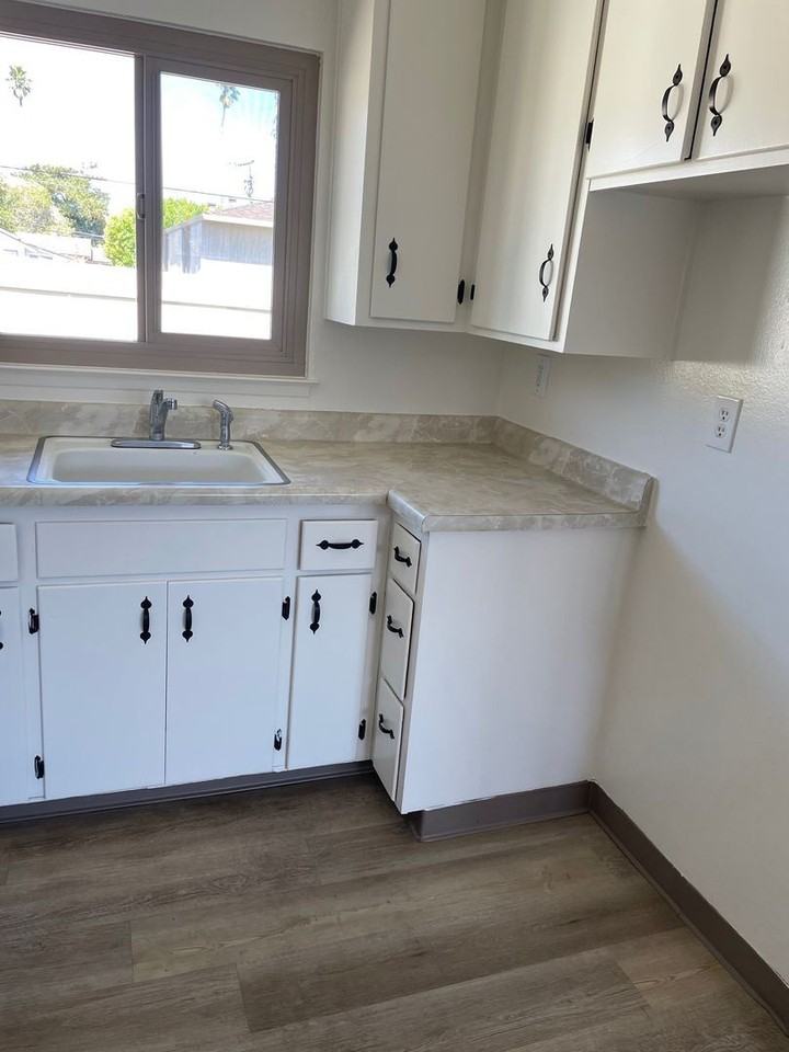 248-262 Hawthorne - Photo 3 of 7