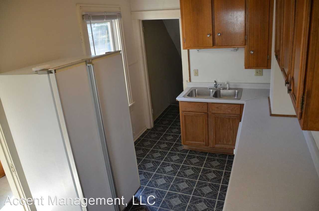 935 Vilas Ave - Photo 2 of 11