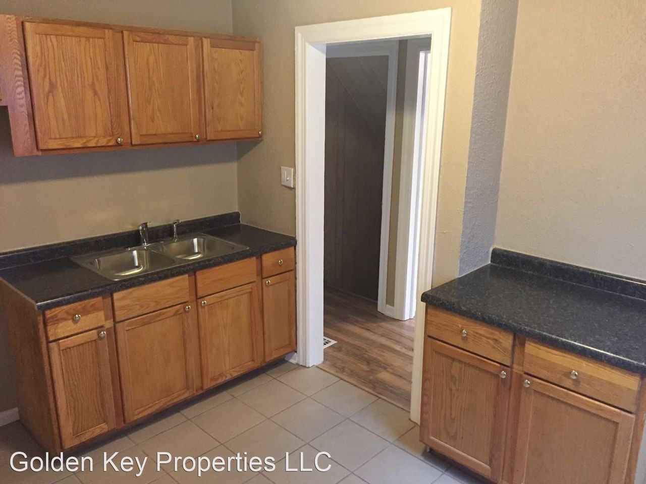319 Rutledge St - Photo 2 of 7