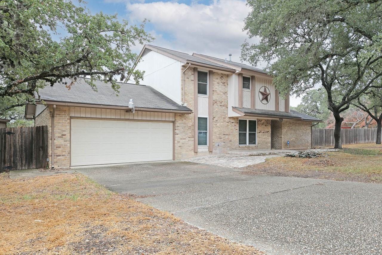 16714 Martins Ferry St - Photo 3 of 33