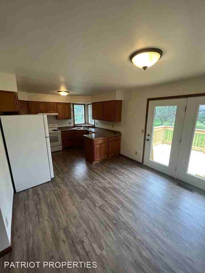 Norwich Street - Photo 2 of 23