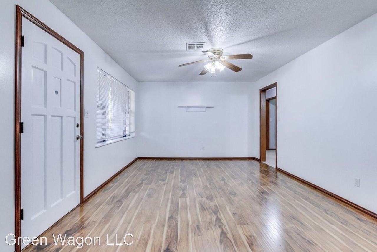 820 Sw 62nd St - Photo 2 of 20