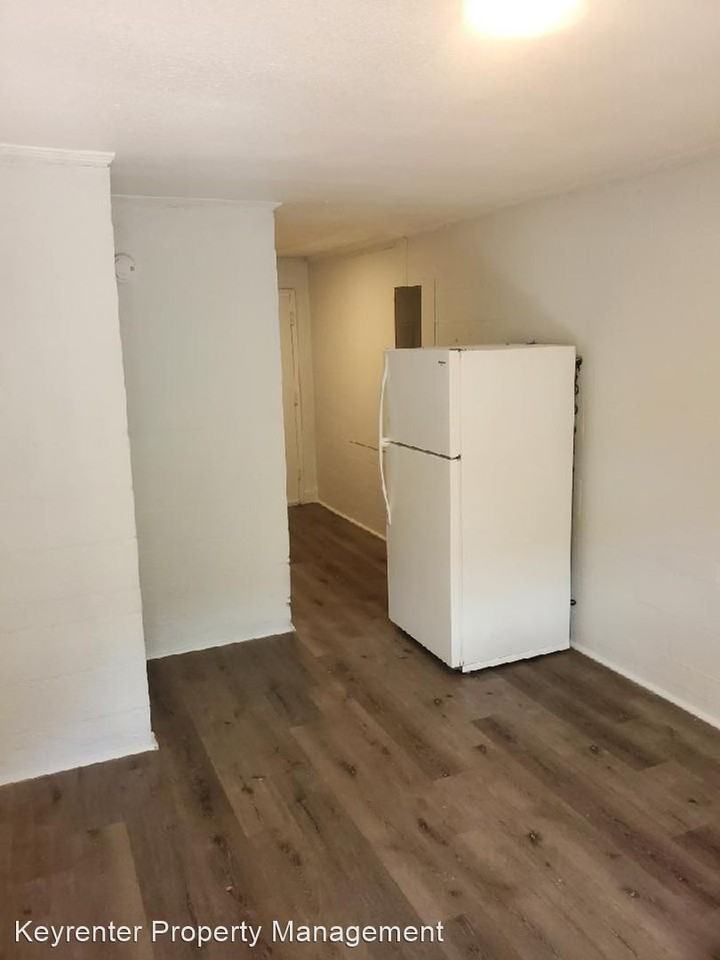 1538 & 1540 Logan St - Photo 2 of 11