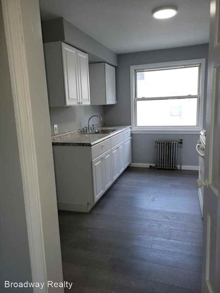 4237 Rocky River Dr Apartments in Kamm's Corners, Cleveland, OH 44135