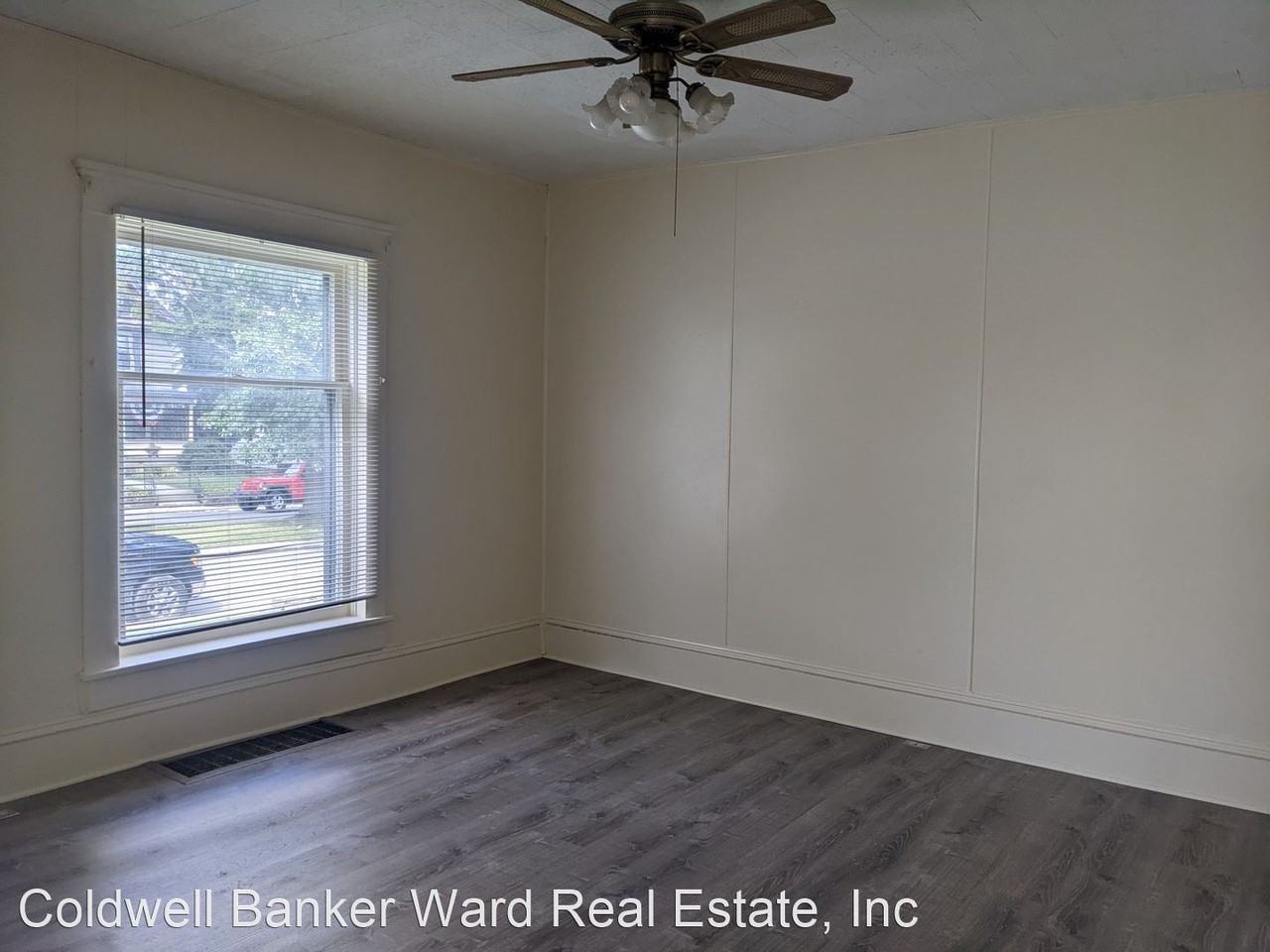 201 & 205 Highland Blvd - Photo 3 of 17
