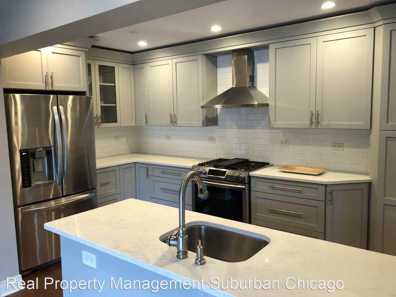 2118 N 77th Ct - Photo 2 of 17