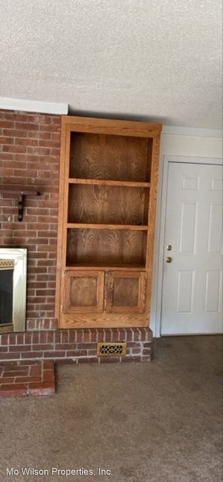 43 Main St - Photo 3 of 12