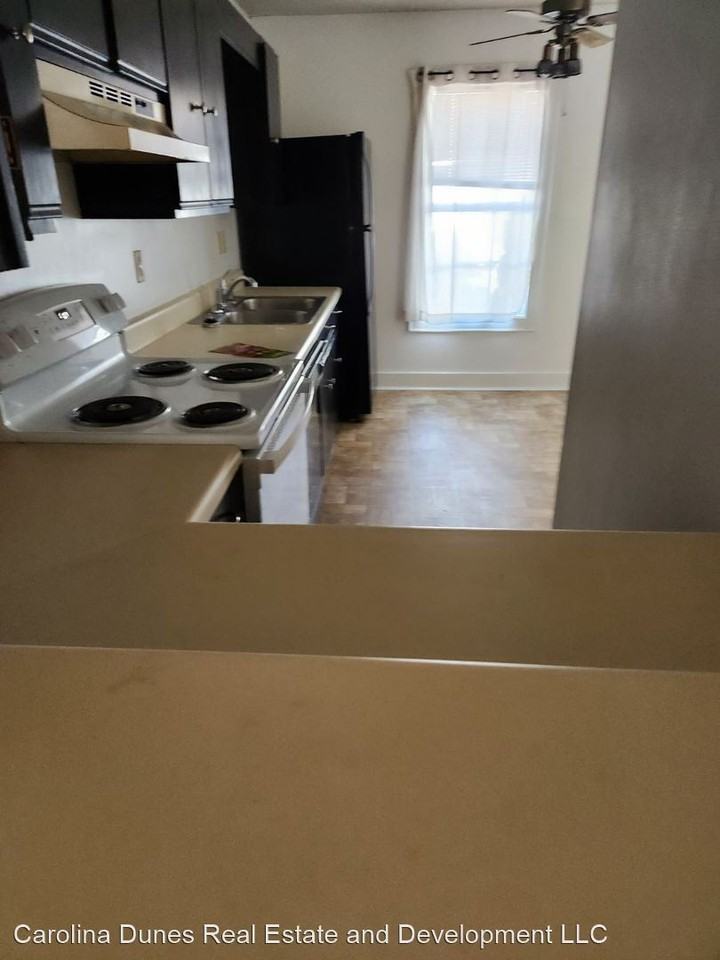 33 Croatan Ct - Photo 3 of 5