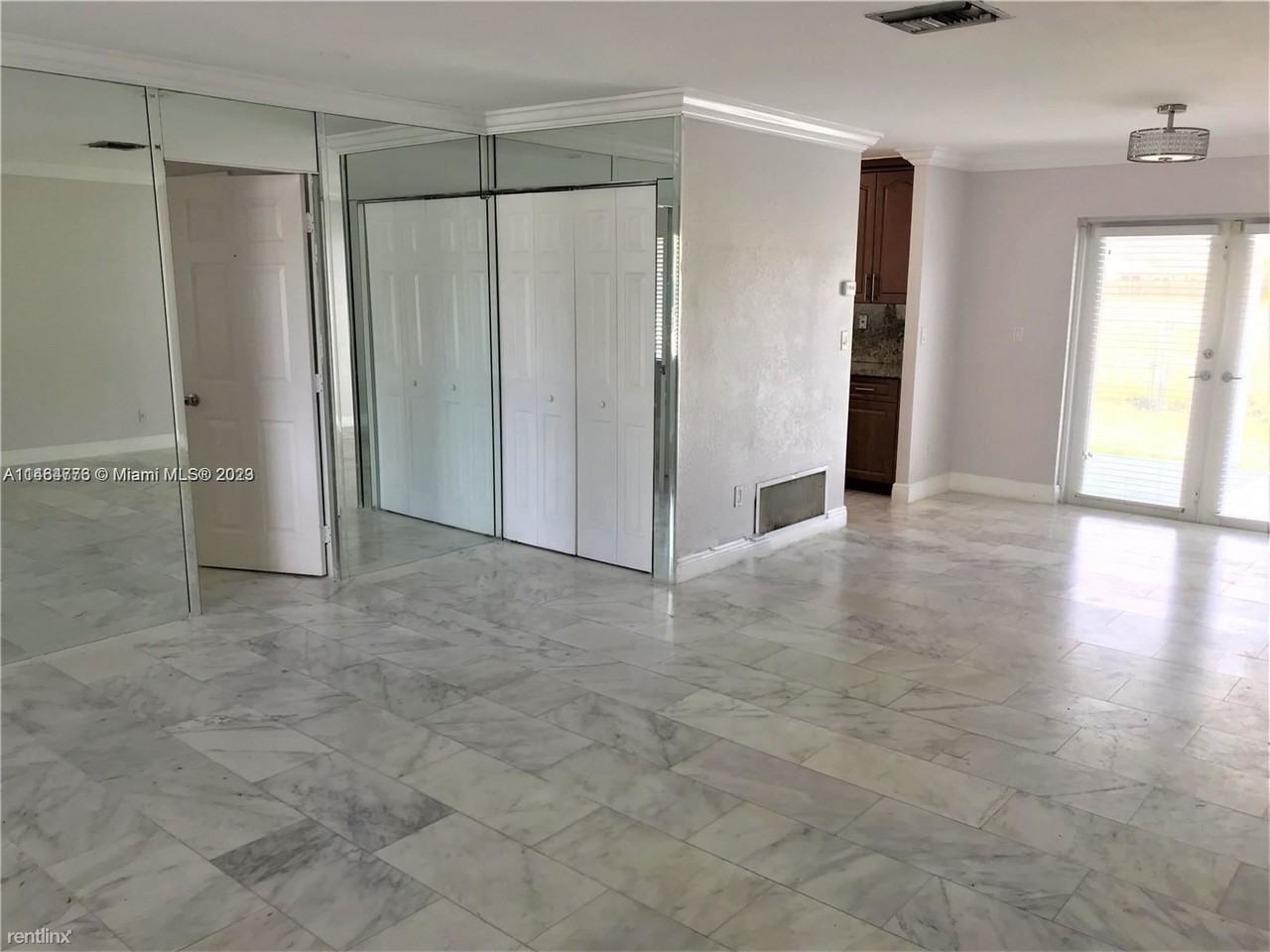 14873 Sw 65th Ter - Photo 2 of 10