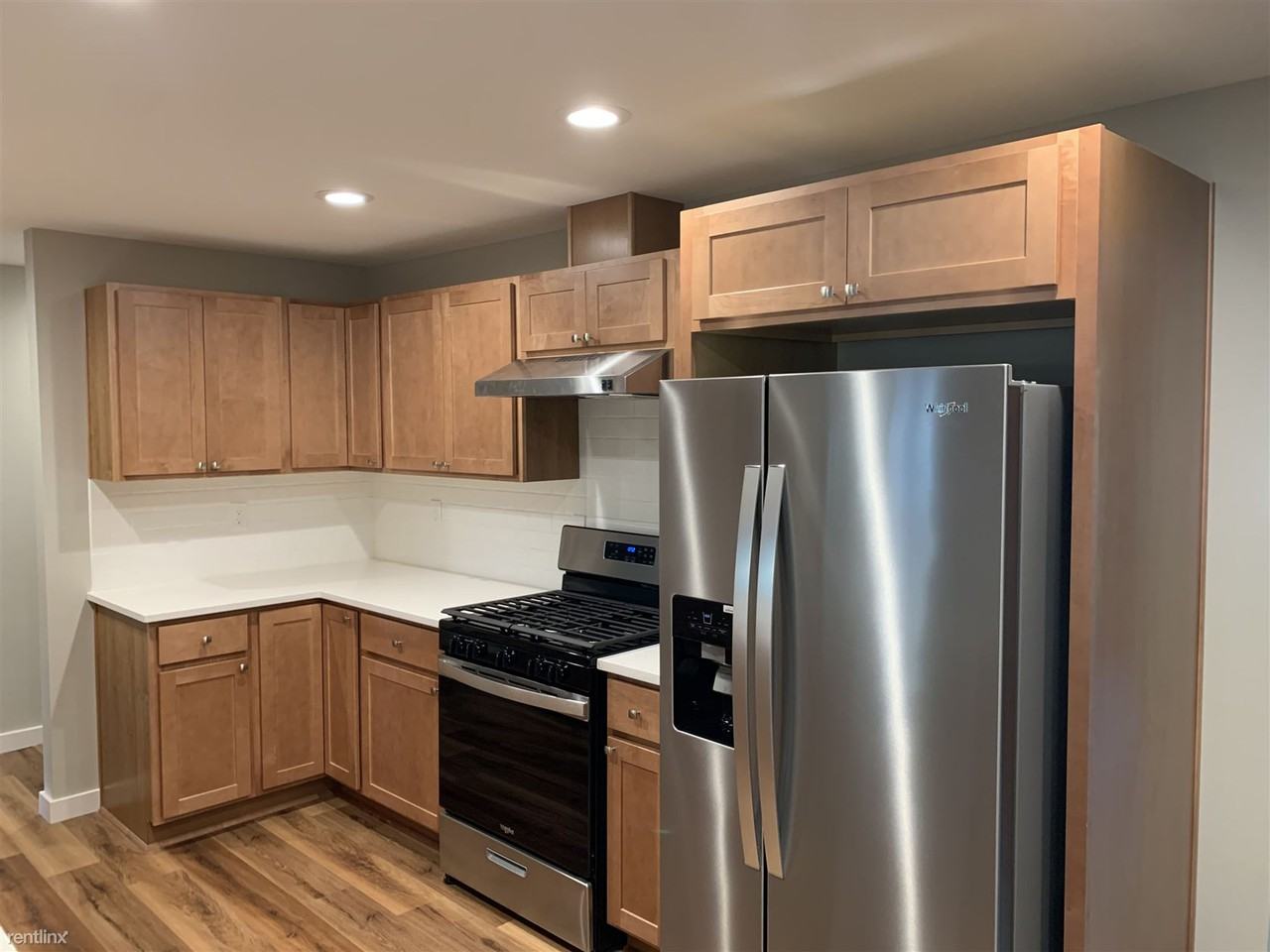 2410 E 61st Ave - Photo 3 of 7