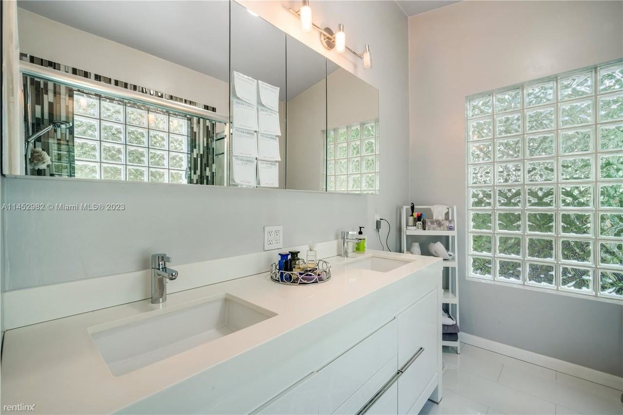 4183 Pamona Ave - Photo 3 of 11