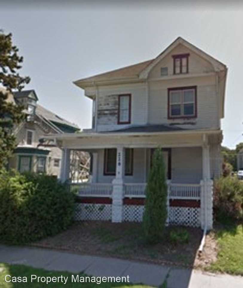 226 S. 27th street Apartments 226 S 27th St, Lincoln, NE 68510 Zumper