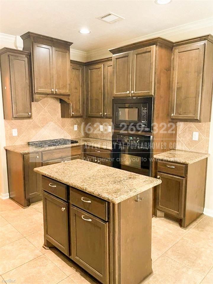 6214 Oxford Lake Dr - Photo 2 of 17