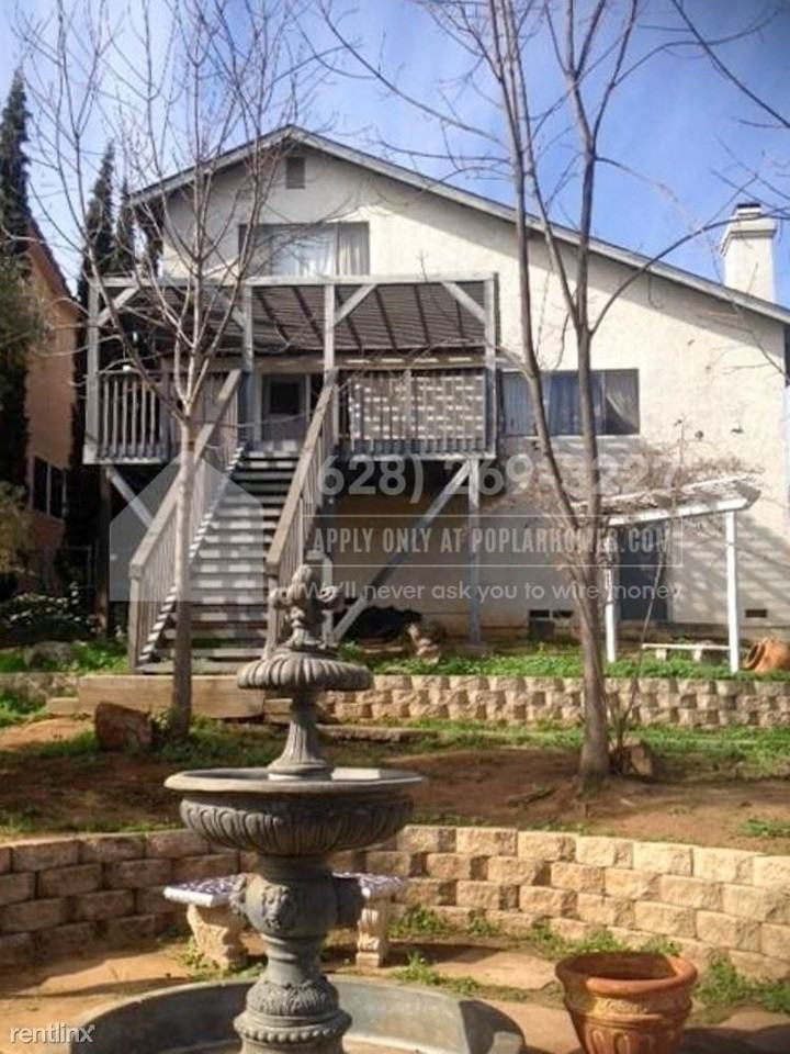 1309 Cuyamaca Ave - Photo 2 of 7