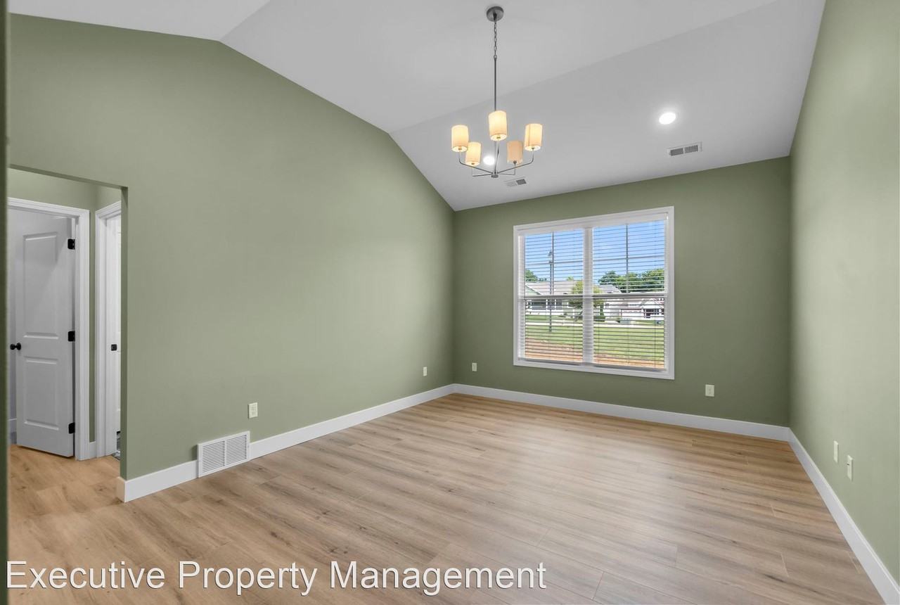 2272 Heywood Mdws - Photo 3 of 39