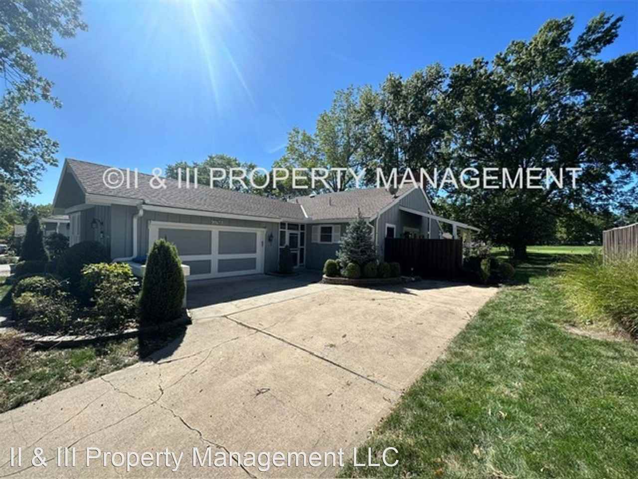 12766 Overbrook Rd - Photo 2 of 18