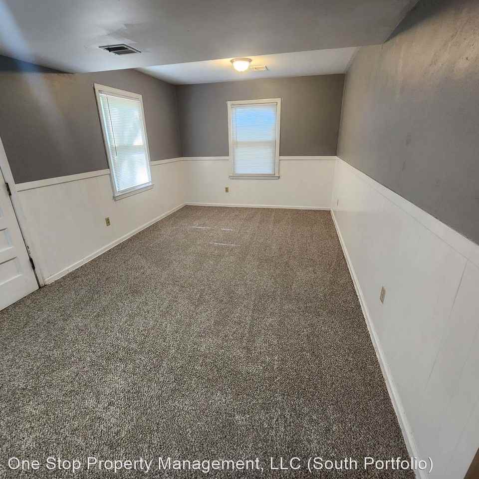 10916 Bellaire Ave - Photo 3 of 31