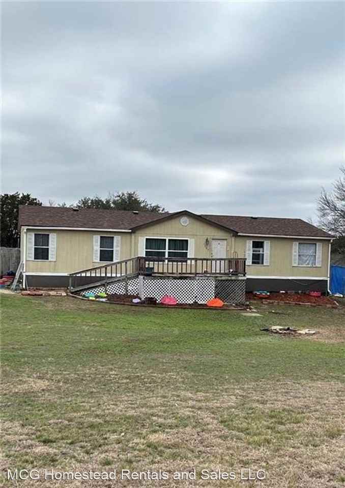 1509 Quail Point Dr - Photo 2 of 10