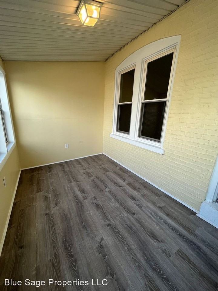 1407 Hewes Ave - Photo 3 of 27