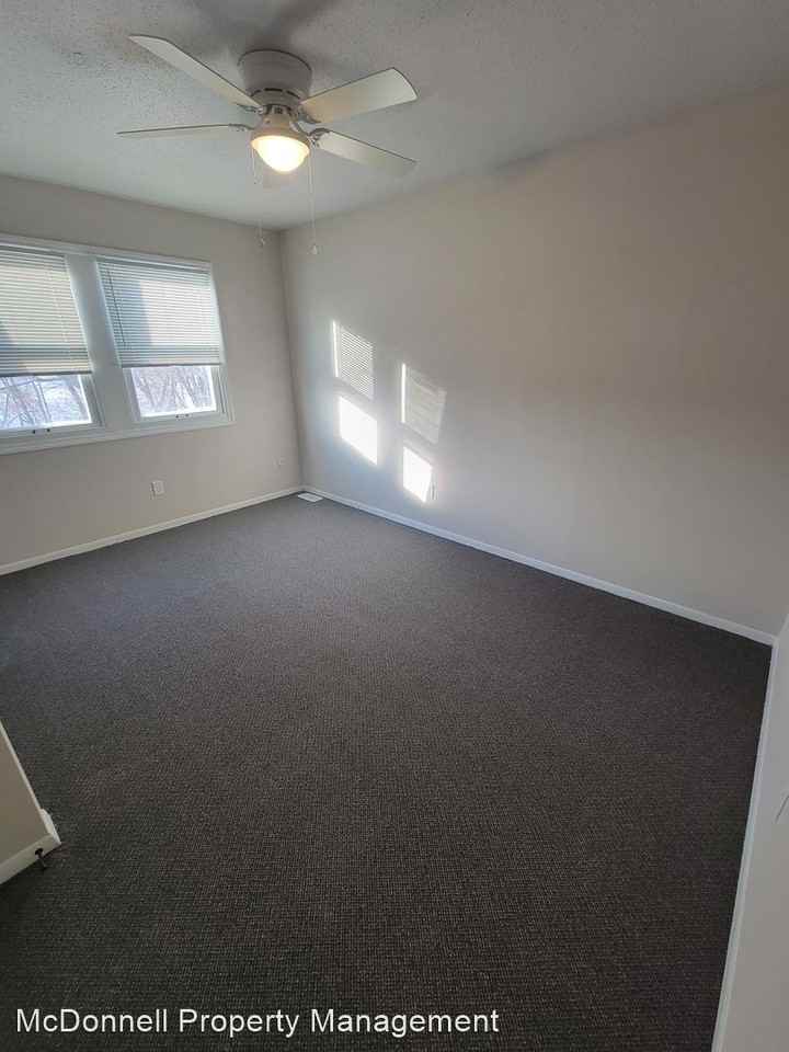 5710 N Divison St. - Photo 3 of 6