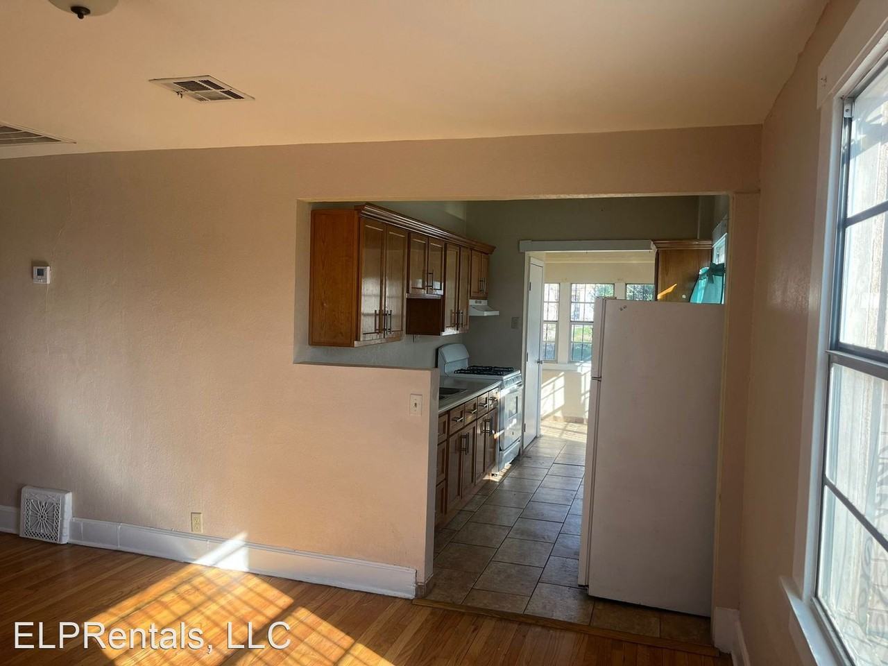 3309 E Yandell Dr - Photo 3 of 9