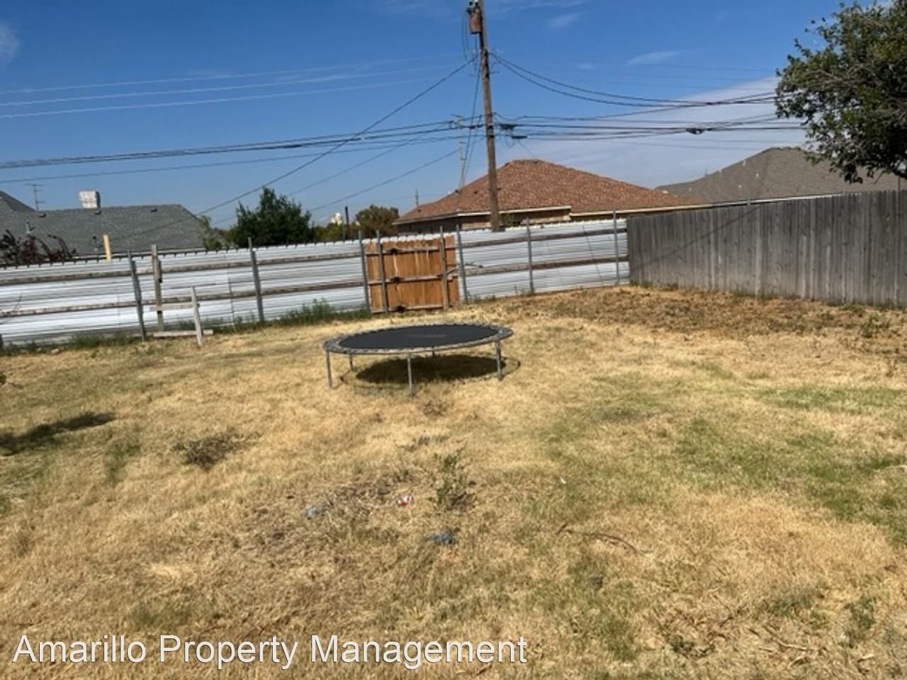 1317 N Nance St - Photo 3 of 8
