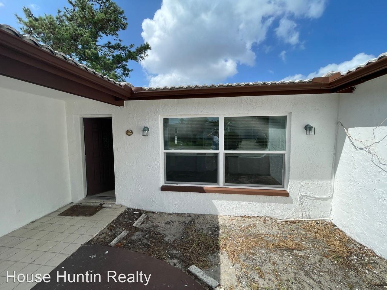 9327 Dresden Ln - Photo 2 of 22