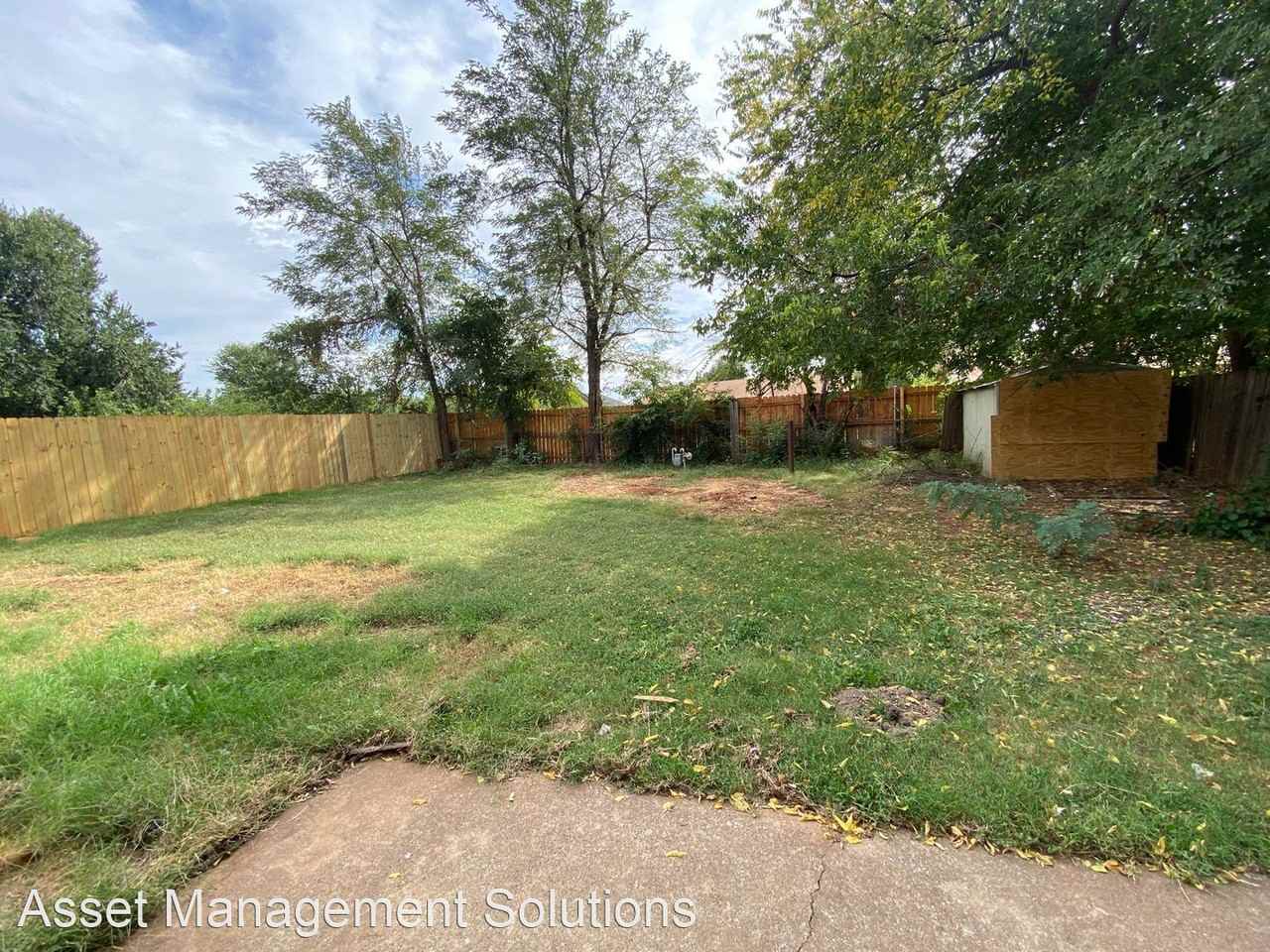 2524 Se 45th St - Photo 3 of 18