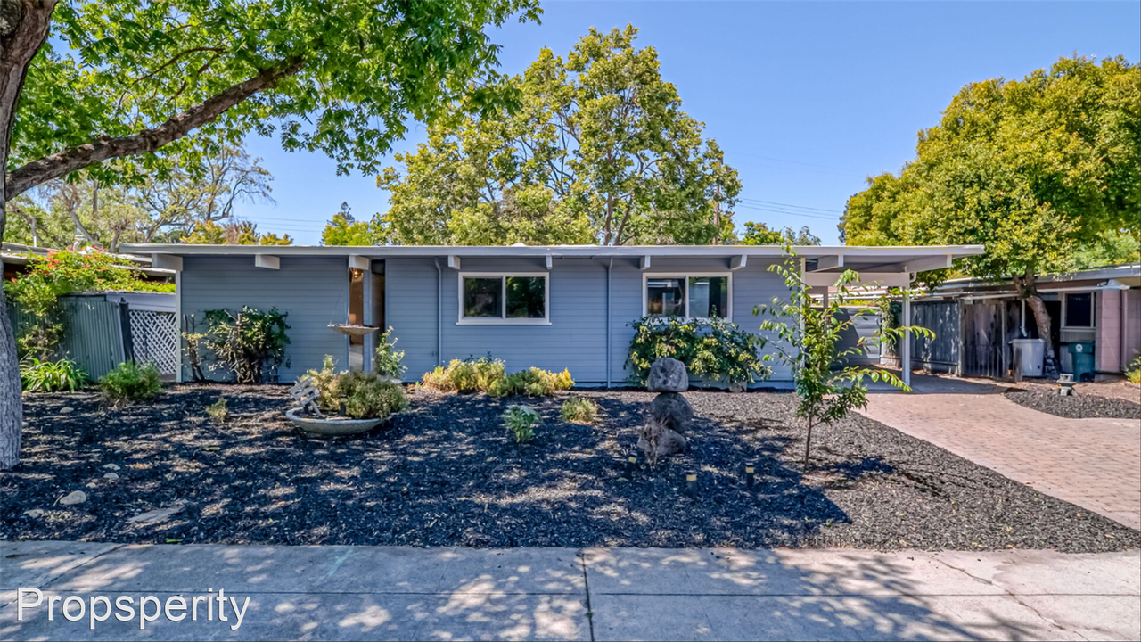 3715 Lindero Dr - Photo 2 of 36