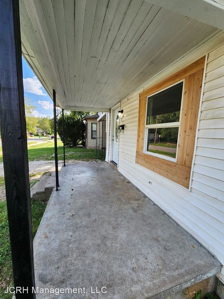 1709 N Sherman Ave - Photo 3 of 39