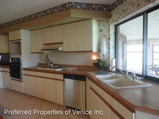 1218 Sleepy Hollow Rd - Photo 2 of 19