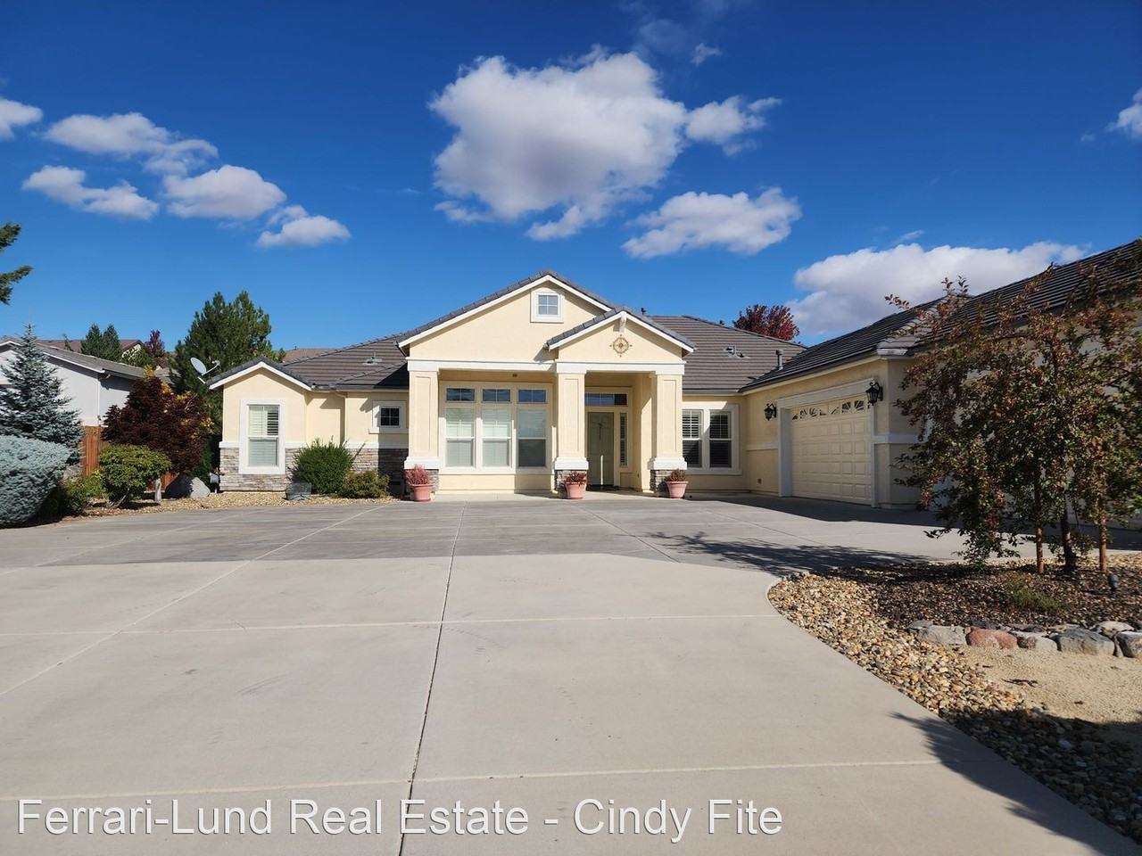 7816 Casarey Ct - Photo 2 of 50
