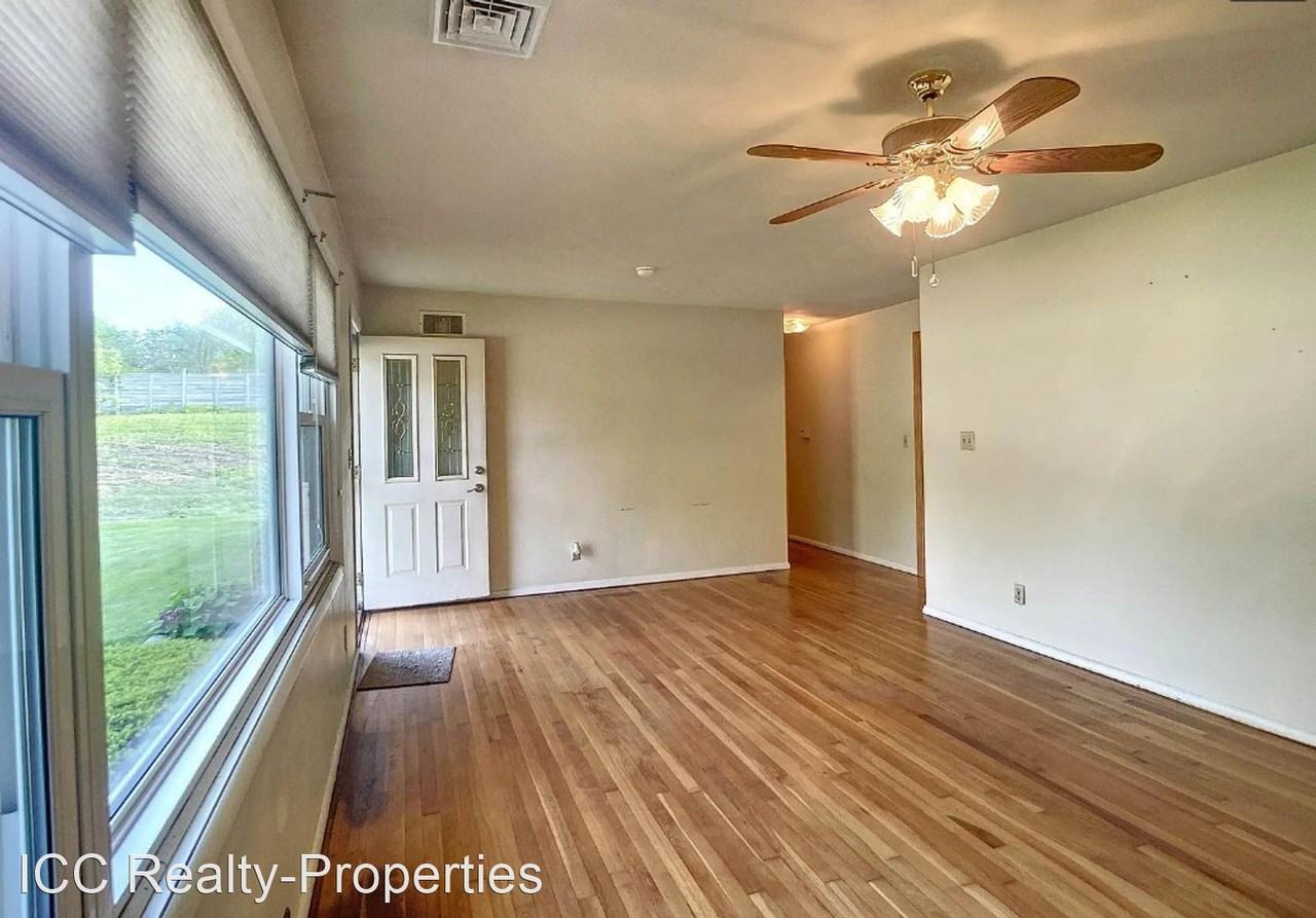 3917 15th St #B - Photo 3 of 21
