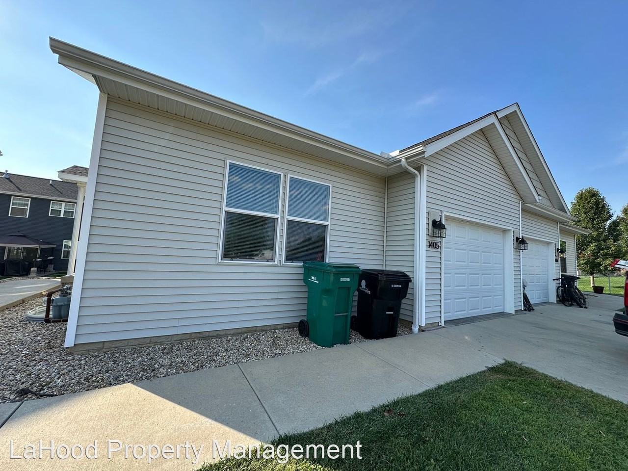 1405 Eagle Ave - Photo 3 of 41