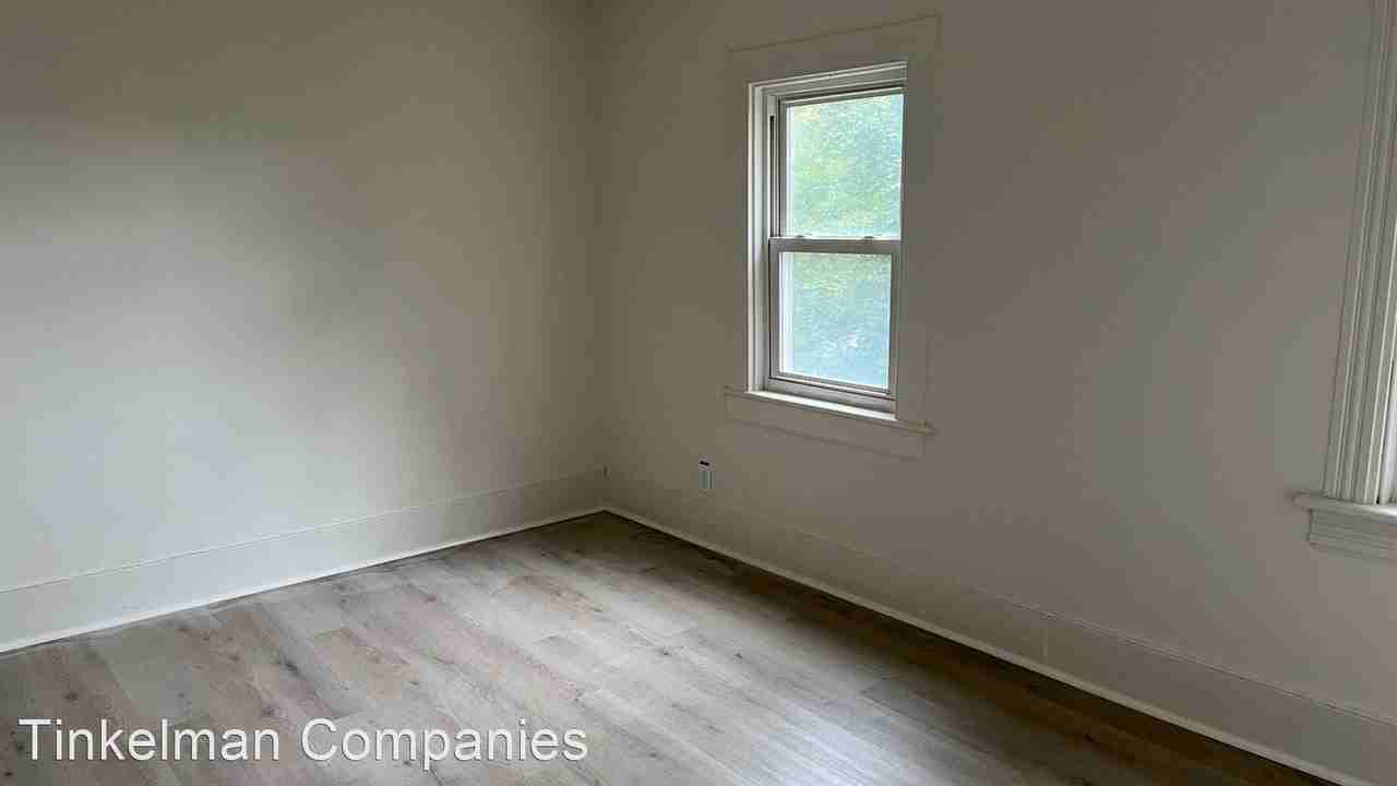 8 Seitz Ter - Photo 2 of 7