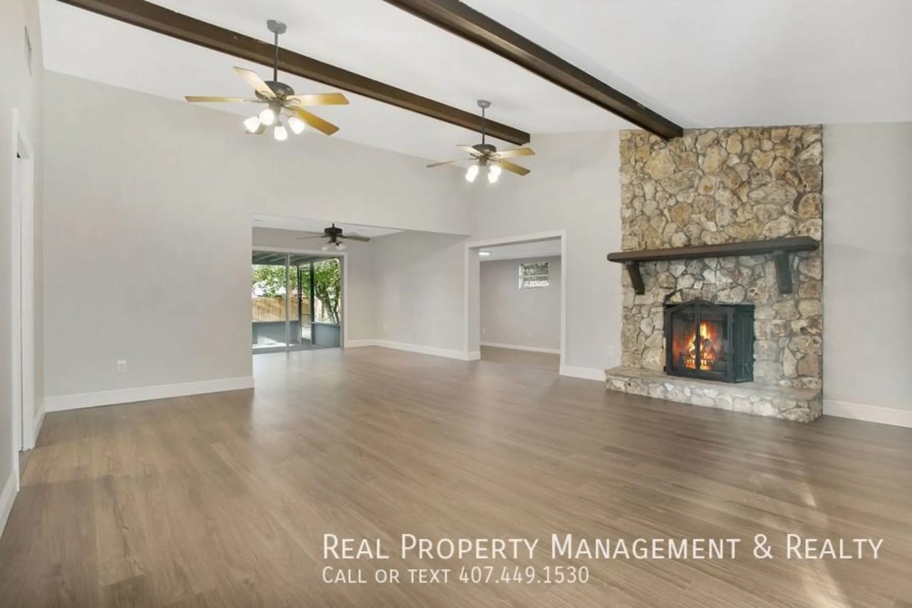 1817 Crownwood Dr - Photo 3 of 19