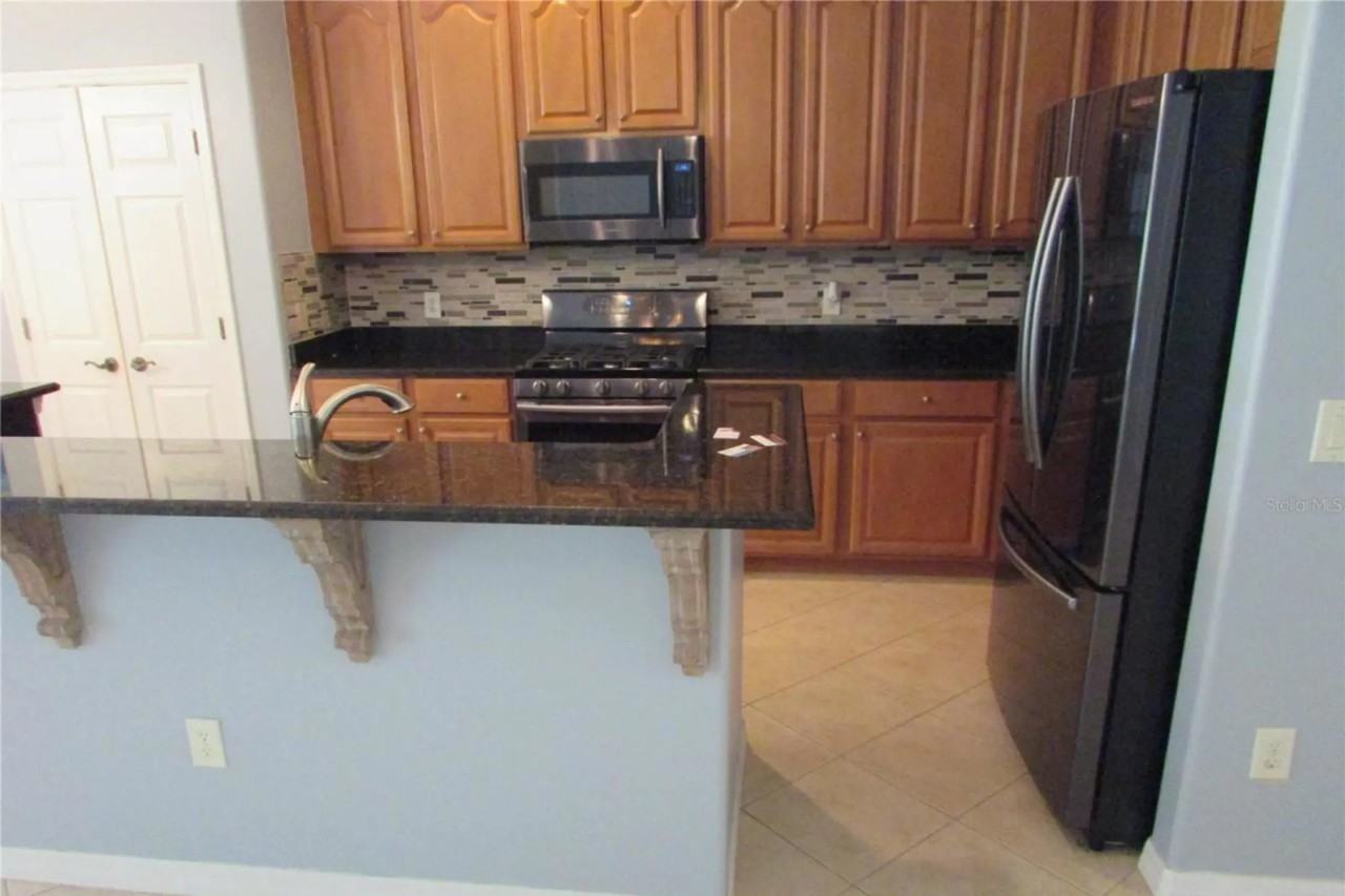 195 Bayou Bend Rd - Photo 3 of 13