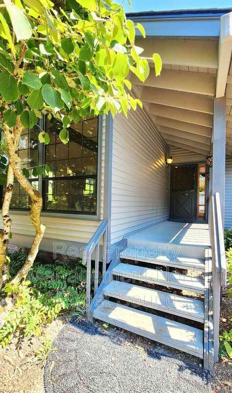 15123 59th Pl W - Photo 2 of 27