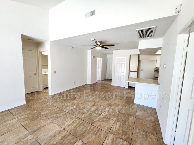 79455 Horizon Palms Cir - Photo 3 of 17