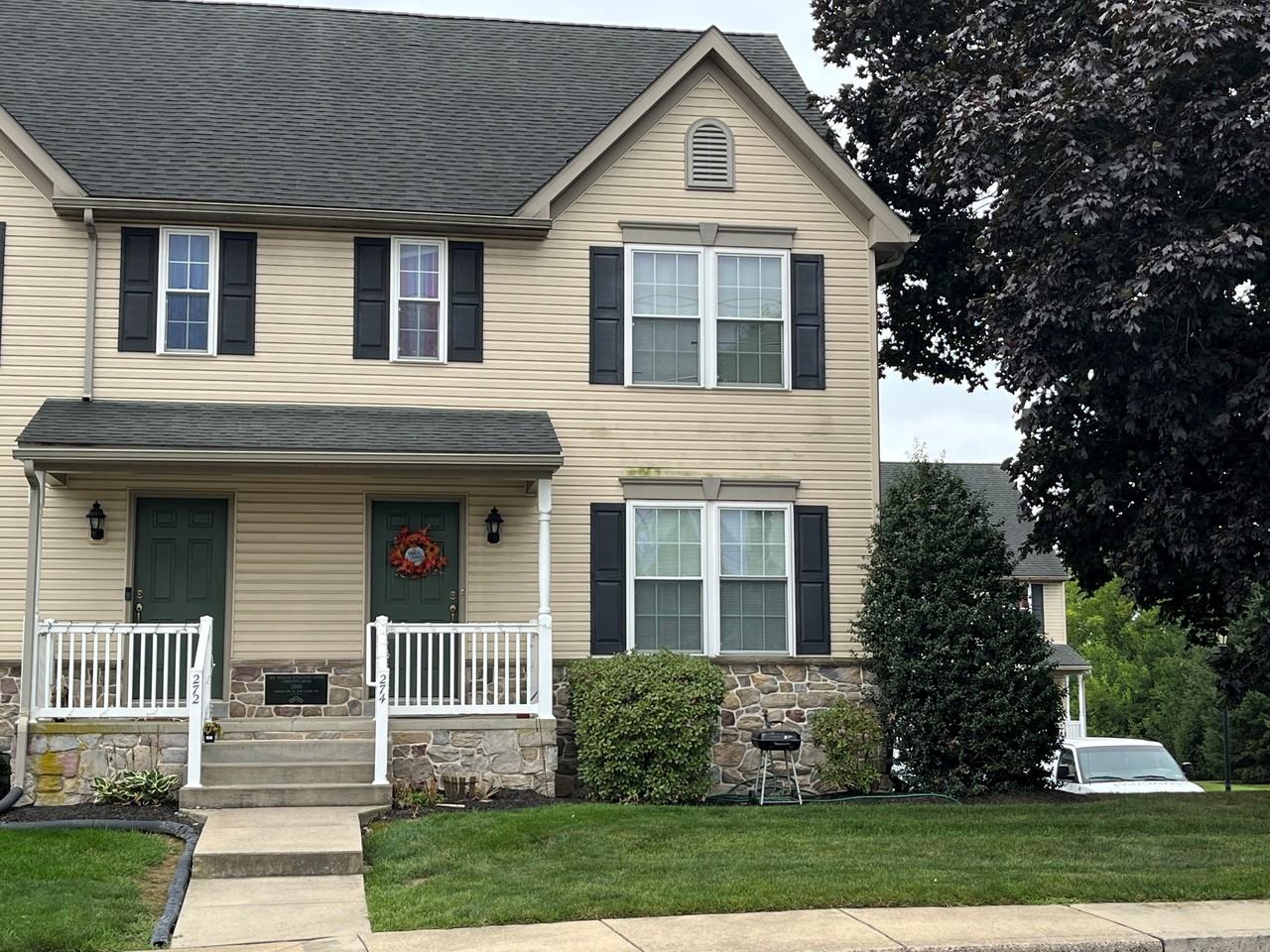 274 Locust St, New Holland, PA 17557 3 Bedroom House for 1,650/month