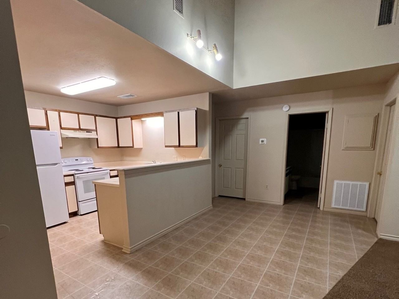 108 Shady Bend Dr - Photo 2 of 10